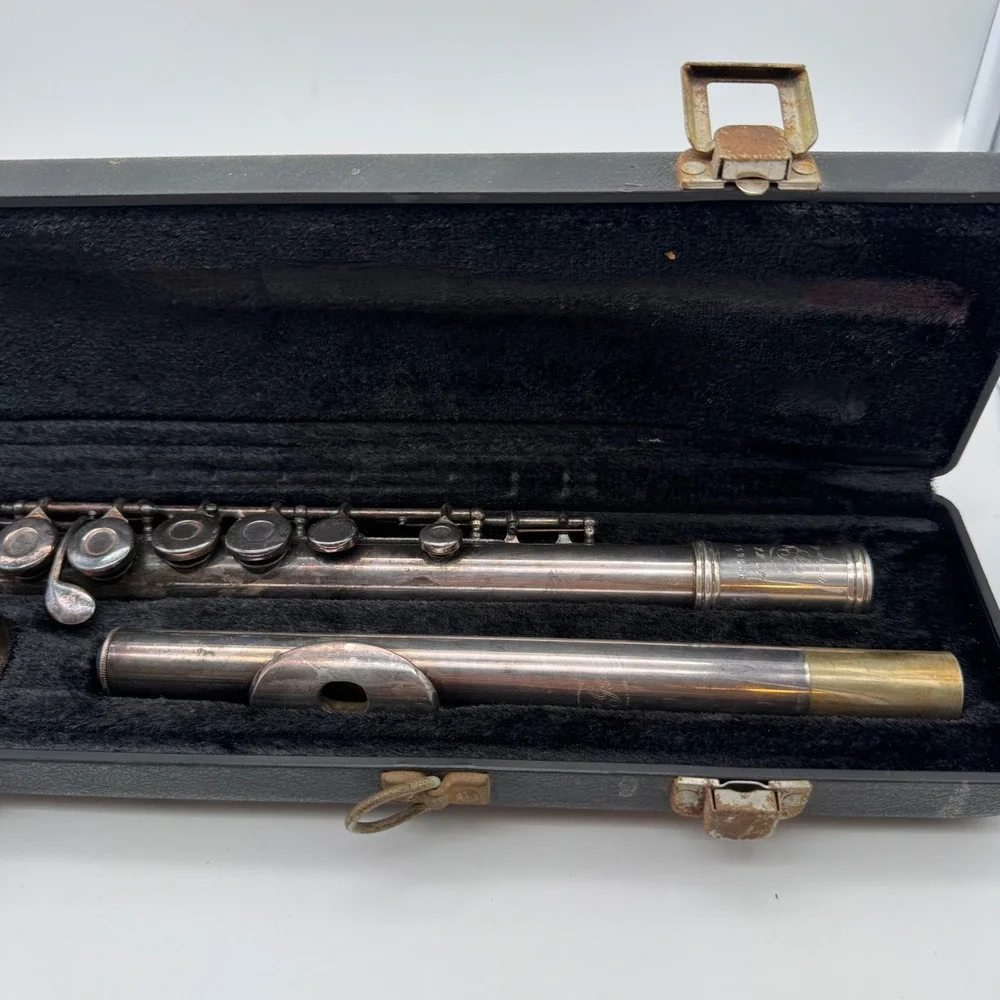 Gemeinhardt Flute 22SP Elkhart‎ Indiana Serial F59645 with Case Read!